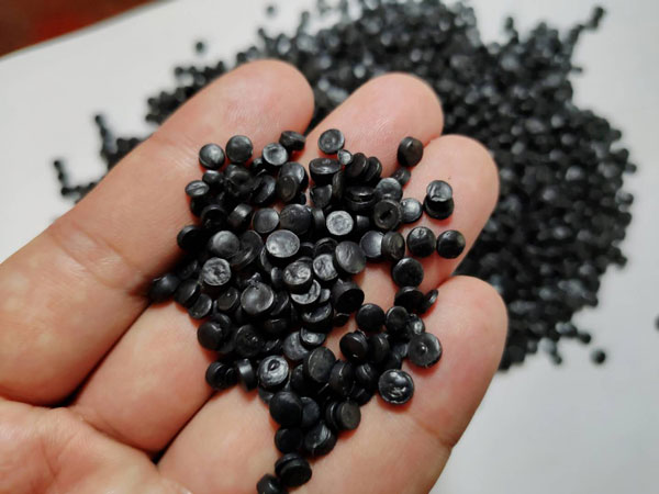 马鞍山黑色HDPE再生管道颗粒料